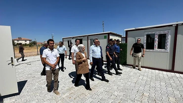 Yazıhan'da geçici konteyner kent tamamlandı