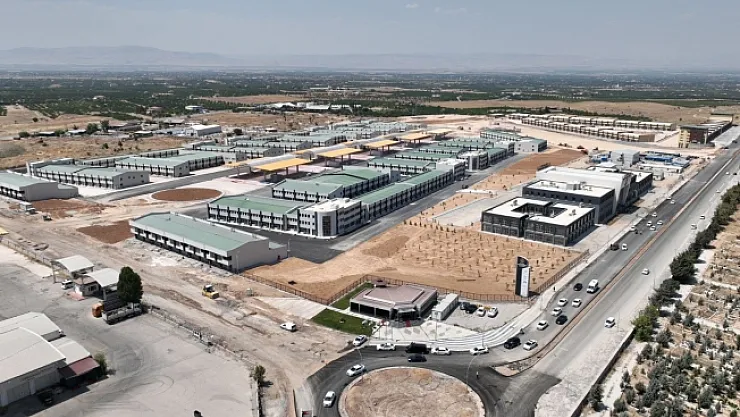 Dünya Kayısı Ticaret Merkezi'nin açılışı için gün sayılıyor