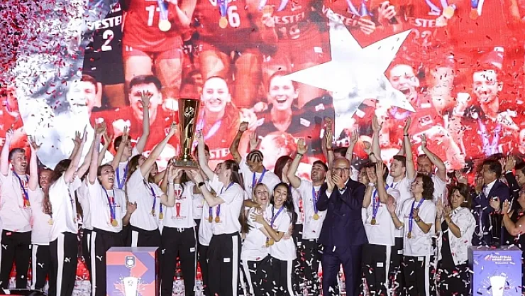 Malatya Türküsü ile şampiyonluk kutlaması