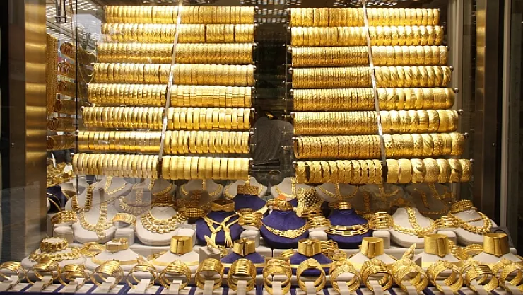 Kuyumcular, altında yükselişin sürmesini bekliyor