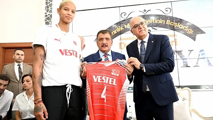 Malatyalı Vargas, memleketine geldi