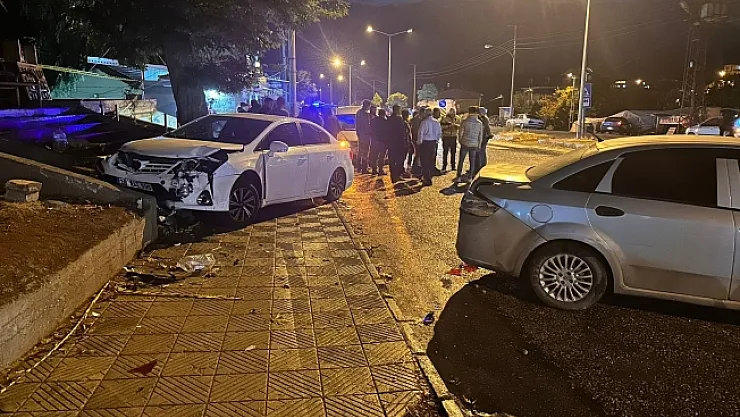 Zincirleme kazada 2 kişi yaralandı