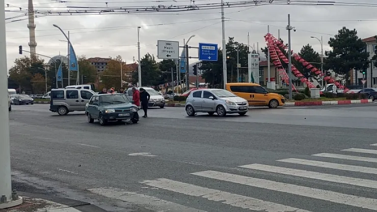 MAŞTİ kavşağında kaza!