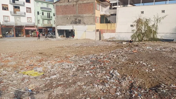 Akçadağ'da yıkım çalışmalarında sona gelindi