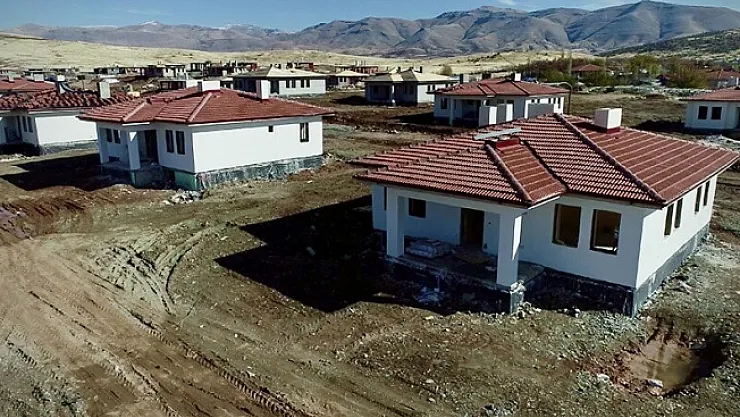 Doğanşehir'de köy evleri teslime hazırlanıyor
