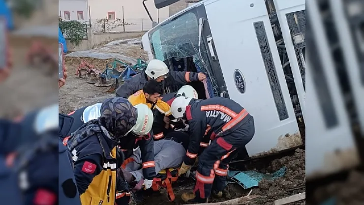 Kontrolden çıkan kamyon devrildi: 1 yaralı
