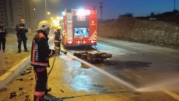 Malatya'da pikap ile motosiklet çarpıştı: 2 yaralı