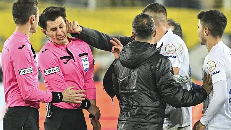 Sahada hakeme çirkin saldırı!