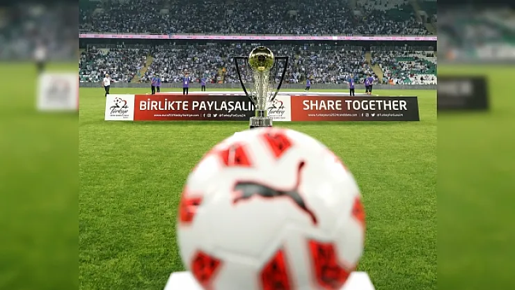 Türkiye'de tüm ligler süresiz olarak ertelendi