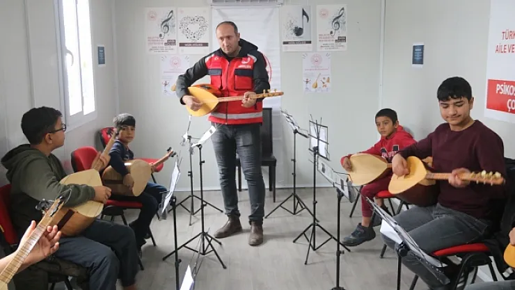 Depremzede çocuklara psikososyal destek