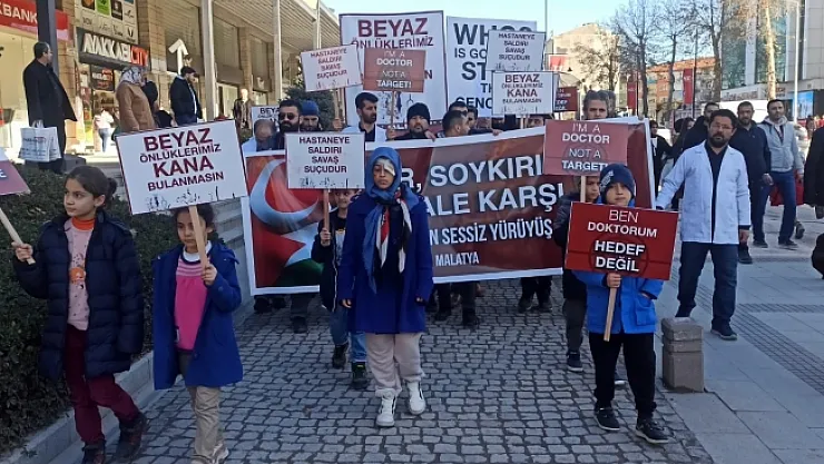 Hekimler ve sağlık çalışanlarından İsrail zulmüne karşı eylem