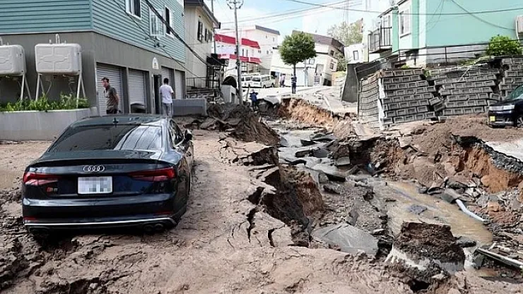 Japonya'da 7.6 şiddetinde deprem! Ölü yok...