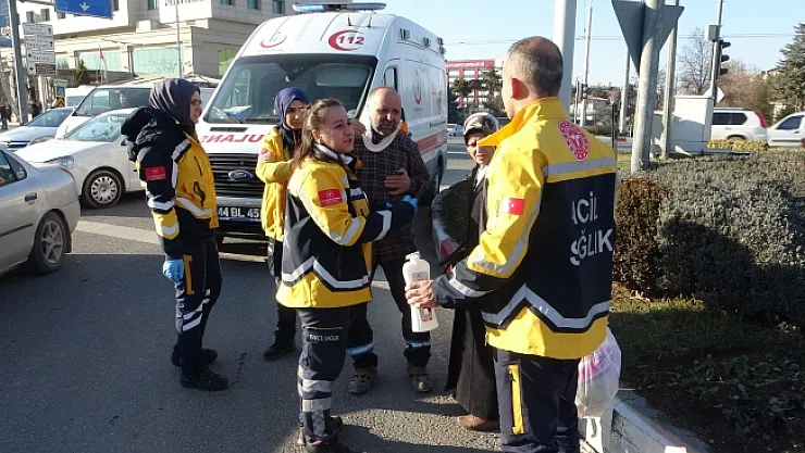 Yeni aracı ile trafiğe çıktığı ilk gün kaza yaptı