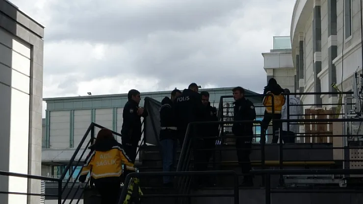 17'nci kattan düşen kadın hayatını kaybetti