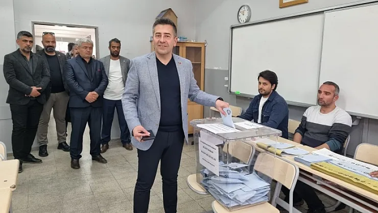 Alper Gürsoy oyunu Türkiyem ortaokulunda kullandı