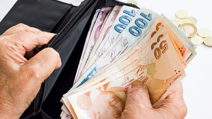 Emekli bayram ikramiyesi ödeme tarihi belli oldu!