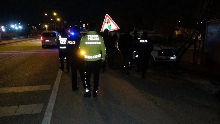 Malatya'da 'dur' ihtarına uymayan araç kaza yaptı