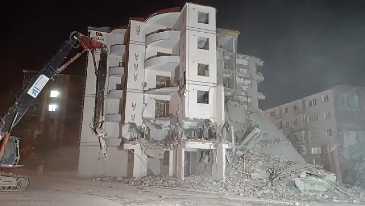 Malatya'da yıkılmayı bekleyen kaç bin konut yıkıldı?