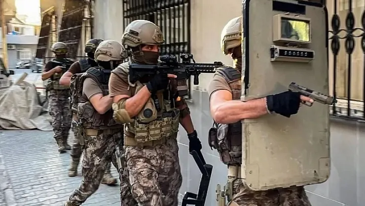 'Mercek-17' operasyonları! Çok sayıda silah ele geçirildi