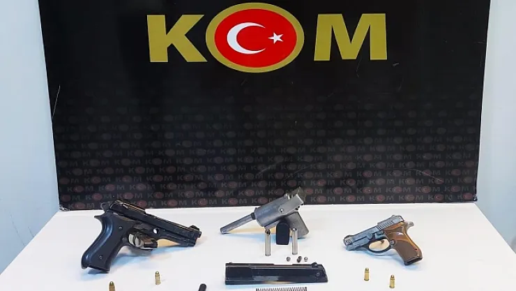 3 adet silah ile  narkotik hap ele geçirildi!