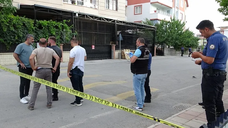 Bıçaklı kavga cinayetle bitti! 1 ölü, 2 yaralı