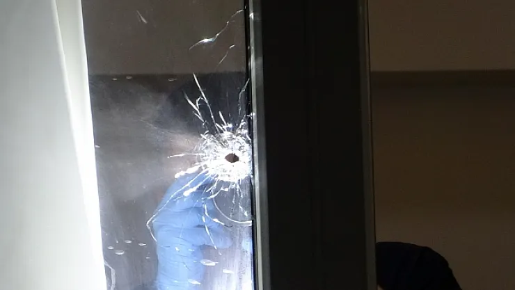 Göğsünden tabanca ile vurulan 1 kişi ağır yaralandı