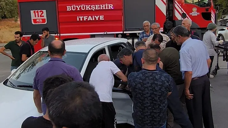 İki otomobilin karıştığı kazada: 5 yaralı