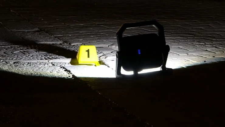 Kardeşlerin silahlı ve bıçaklı kavgası: 2 yaralı!