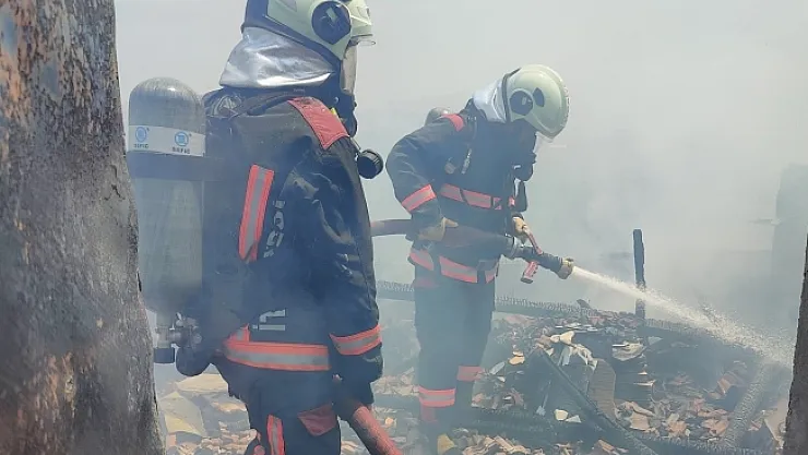 Malatya'da çatı yangını