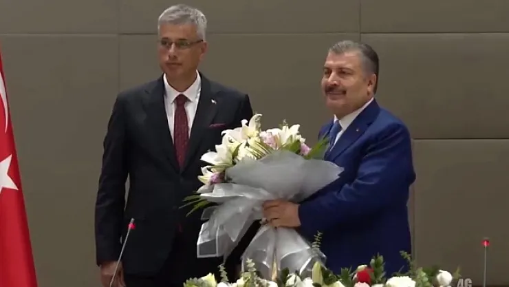 Sağlık Bakanlığı'nda devir teslim töreni