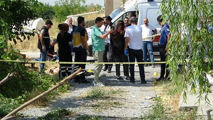 Tavuk çiftliğinde cinayet! Eski İl başkanı aranıyor!