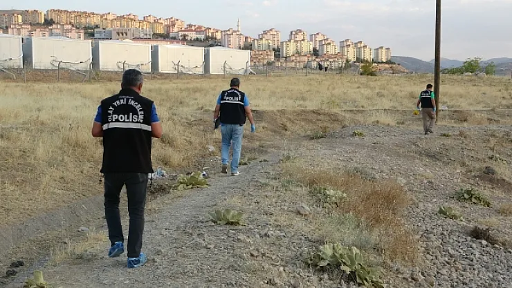 26 yaşındaki genç silahlı saldırıda bacağından yaralandı