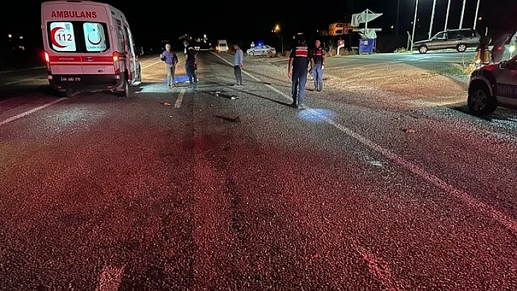 Malatya'da feci kaza! Otomobil çarptı, araç üstünden geçti!