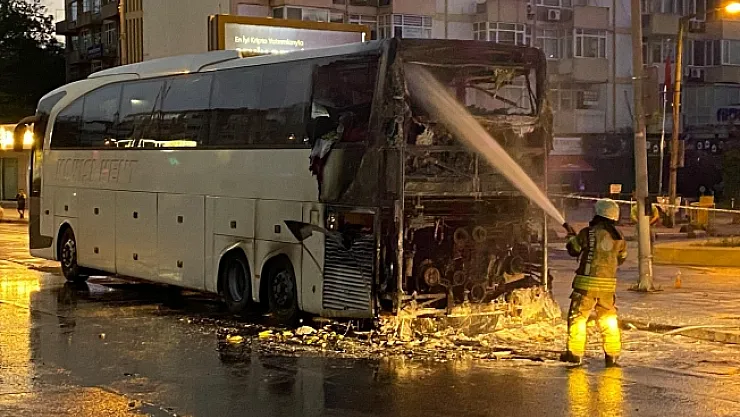 Malatya firması yolcu otobüsü alev aldı