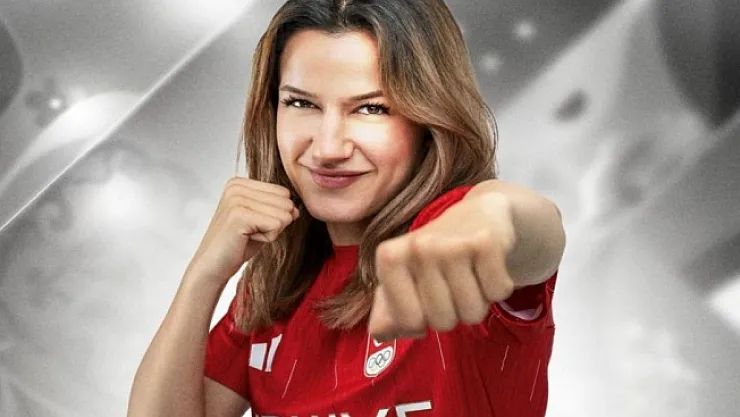 Milli boksör Hatice Akbaş'tan gümüş madalya