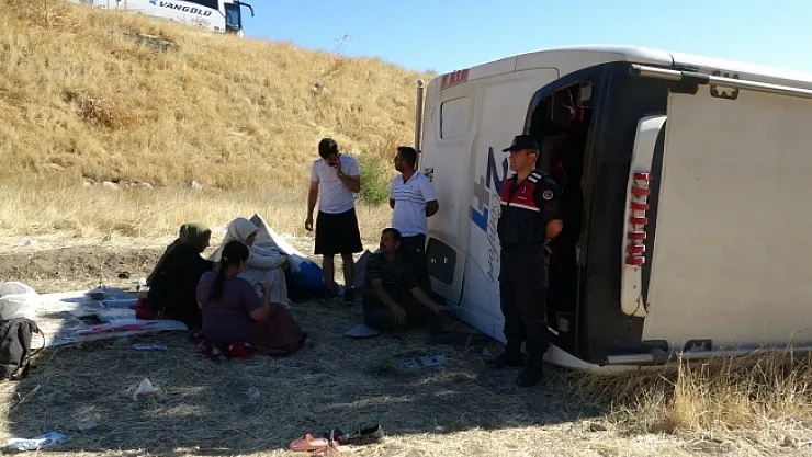 Yaralı sayısı 26'ya çıktı! Vali Yavuz hastanede ziyaret etti