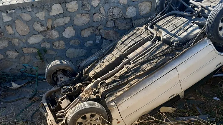 Malatya yolunda otomobil kanala düştü: 1 yaralı