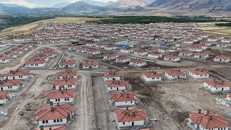 Akçadağ'da 287 köy evini teslime hazırlanıyor!