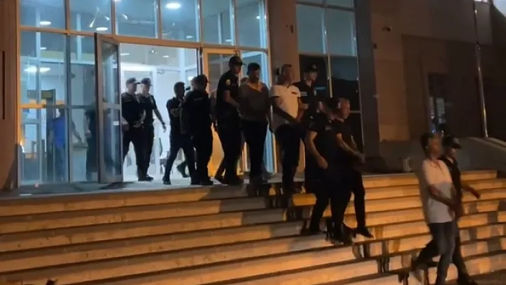 Vicdansızlığın böylesi... Yardım malzemelerini çaldılar...