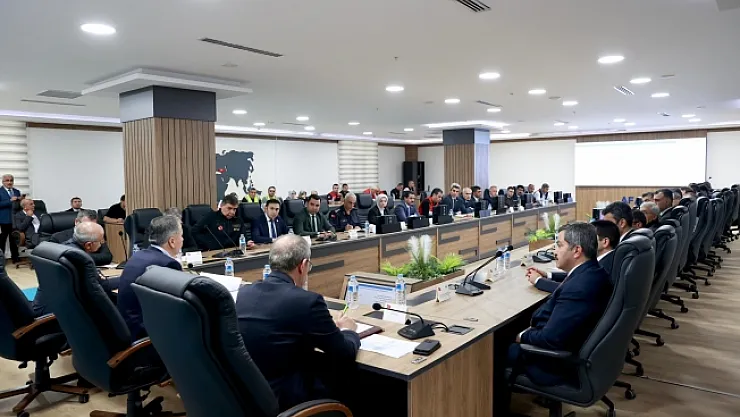 '3 İHA ile 1 insanlı keşif uçağı çalışmalarına devam ediyor'