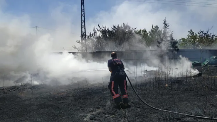 Arguvan'da bahçe yangını