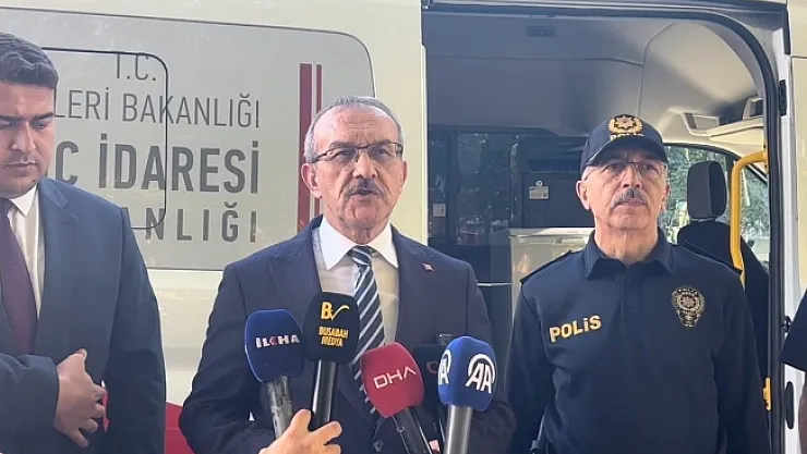 Vali Yavuz'dan &quotdüzensiz göç" açıklaması