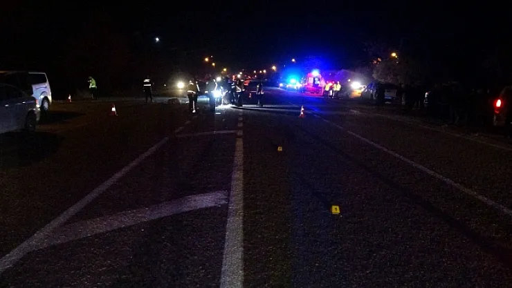 Facia! Çarptı kaçtı: 2 ölü, 1 yaralı