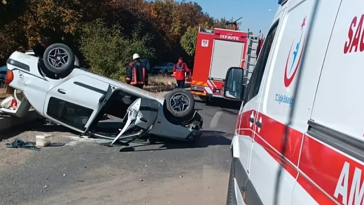 Kontrolden çıkan otomobil takla attı: 2 yaralı