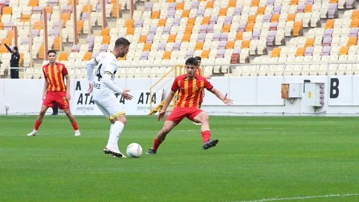Yeni Malatyaspor İstanbulspor'a 4-1 mağlup oldu