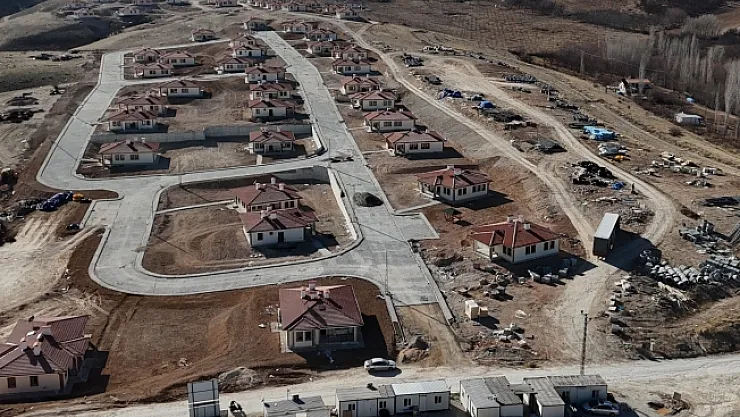 Akçadağ'da 2 bin 804 köy evi için çalışmalar sürüyor