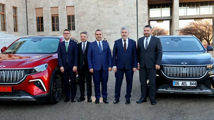 Bakan Kacır'dan CHP'li vekil Ağbaba'nın iddialarına yanıt