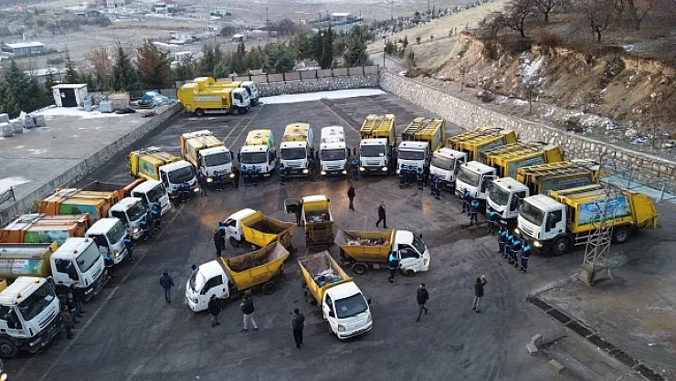 Battalgazi'de temizlik ekipleri 7/24 sahada