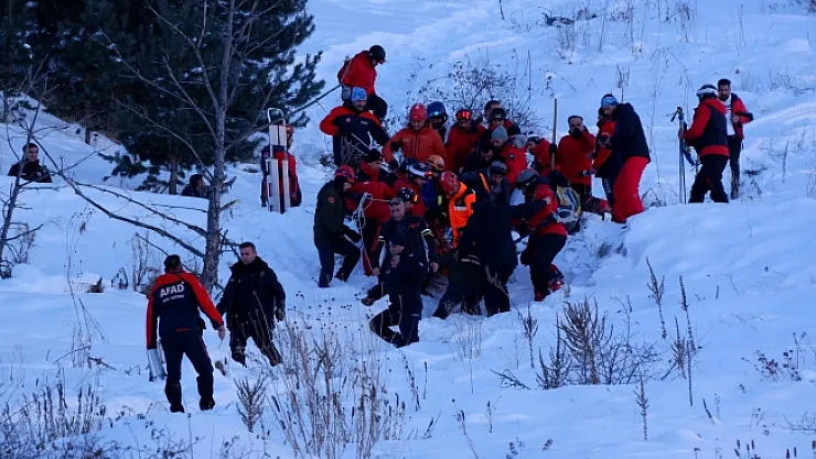 Çığ faciası! 1 ölü, 3 yaralı
