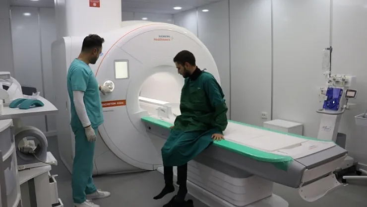 Yapay zeka destekli MR cihazı hizmete girdi